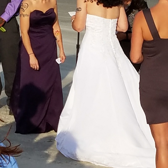 David's Bridal Wedding Dress Size 10 - Picture 4 of 5